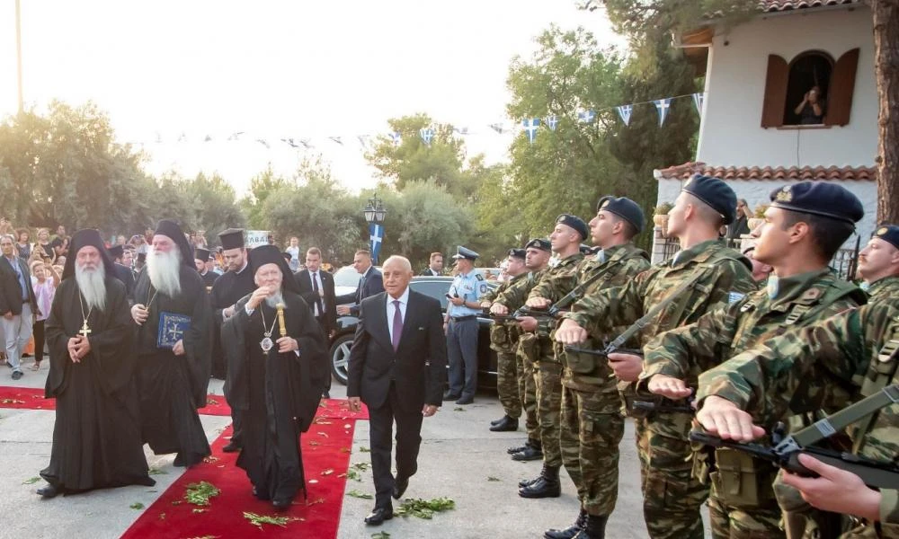 Η Λευκάδα υποδέχθηκε τον Οικουμενικό Πατριάρχη - Δοξολογία στην ιστορική Ιερά Μονή Φανερωμένης (Εικόνες)